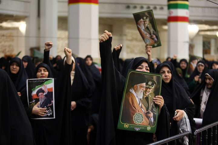 گرامیداشت شهید موسوی در حرم حضرت فاطمه معصومه (س)