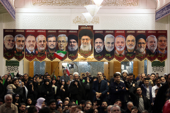 وداع با پیکر شهدای جنگ رمضان در حرم حضرت معصومه (س)