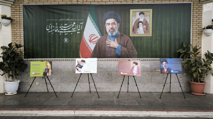 برپایی نمایشگاه «صالح بعد صالح» در حرم بانوی کرامت + تصاویر