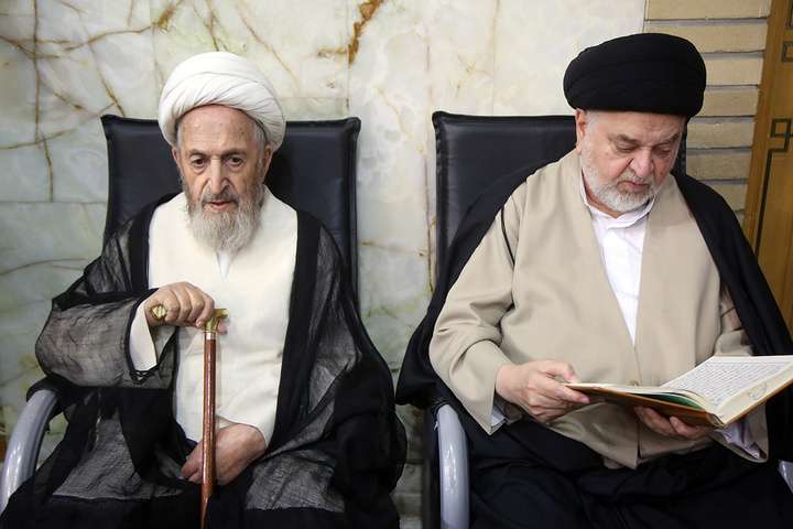 بزرگداشت چهلمین روز شهادت آیت‌الله خامنه‌ای در حرم حضرت معصومه (س)