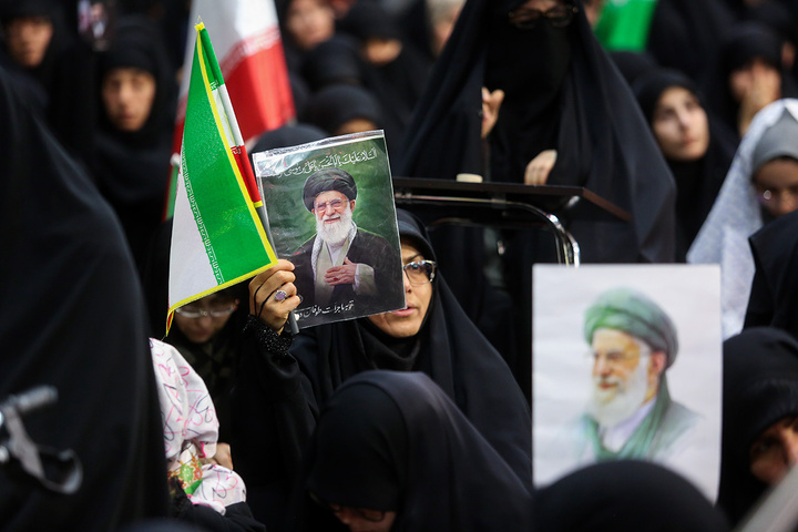 بزرگداشت چهلمین روز شهادت آیت‌الله خامنه‌ای در حرم حضرت معصومه (س)