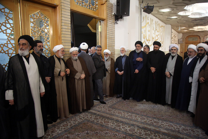 بزرگداشت چهلمین روز شهادت آیت‌الله خامنه‌ای در حرم حضرت معصومه (س)