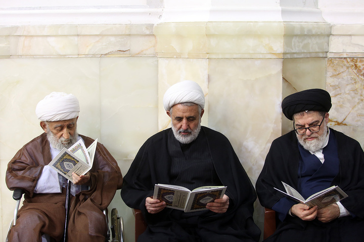 بزرگداشت چهلمین روز شهادت آیت‌الله خامنه‌ای در حرم حضرت معصومه (س)