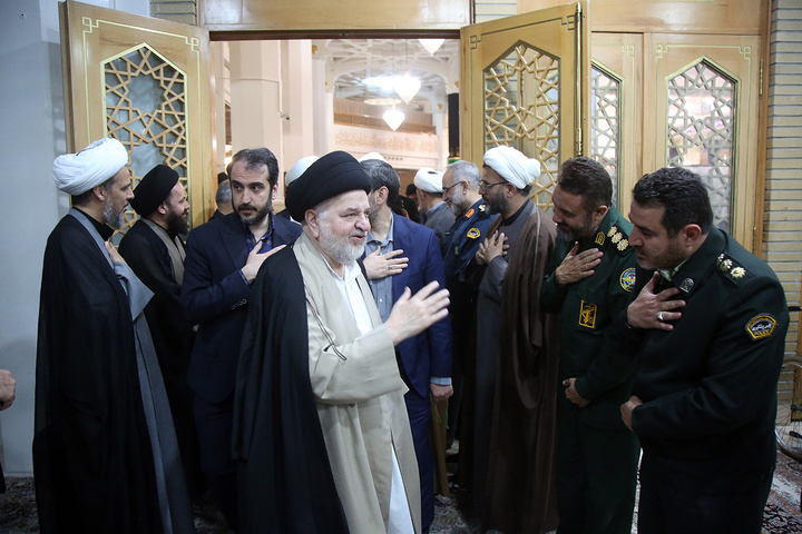 بزرگداشت چهلمین روز شهادت آیت‌الله خامنه‌ای در حرم حضرت معصومه (س)