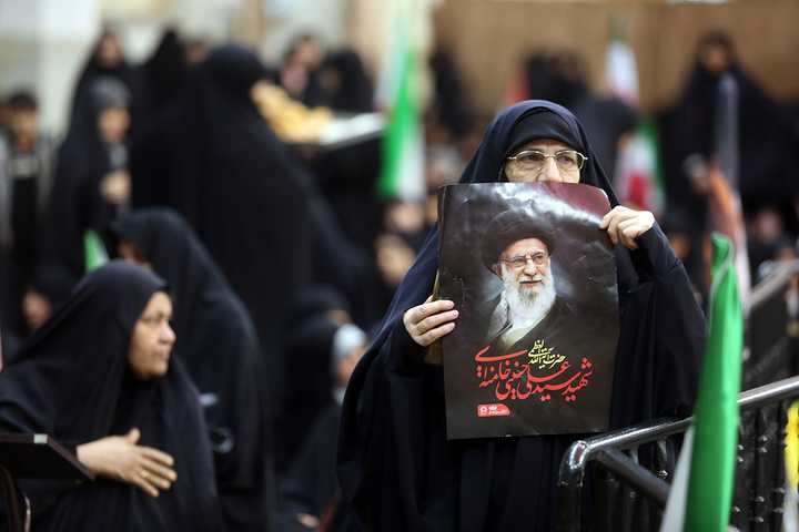 همدلی عرب زبانان با مردم ایران در سوگ اربعین امام شهید