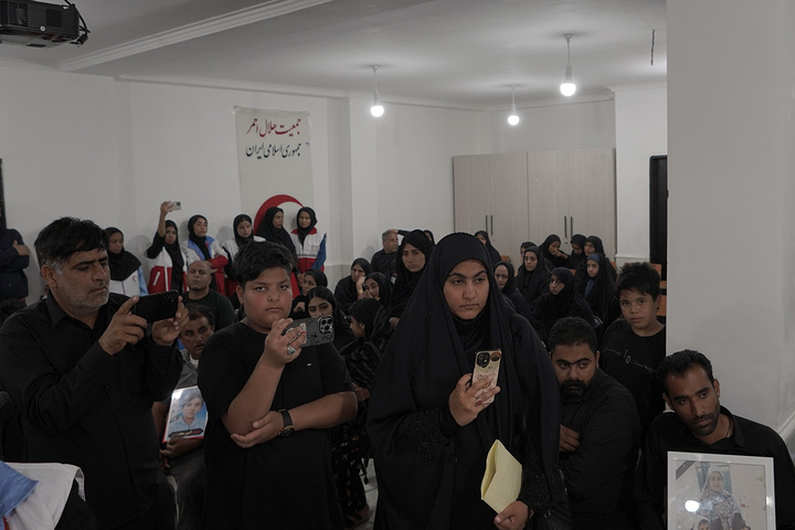 حضور خادمان کریمه اهل‌بیت(س) در اجتماعات مردمی شهرستان میناب