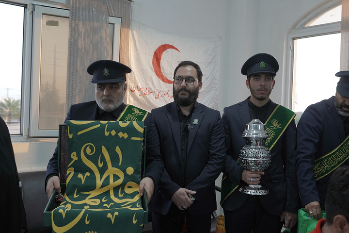 حضور خادمان کریمه اهل‌بیت(س) در اجتماعات مردمی شهرستان میناب