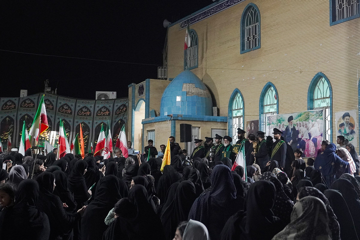 حضور خادمان کریمه اهل‌بیت(س) در اجتماعات مردمی شهرستان میناب