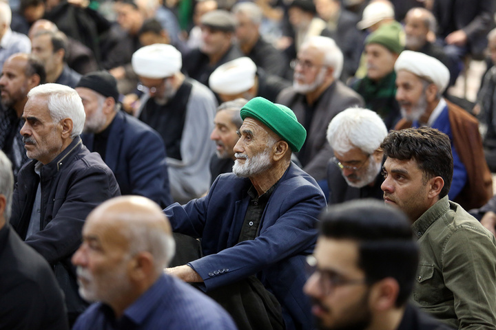 عزاداری ظهر اربعین رهبر شهید انقلاب در حرم بانوی کرامت