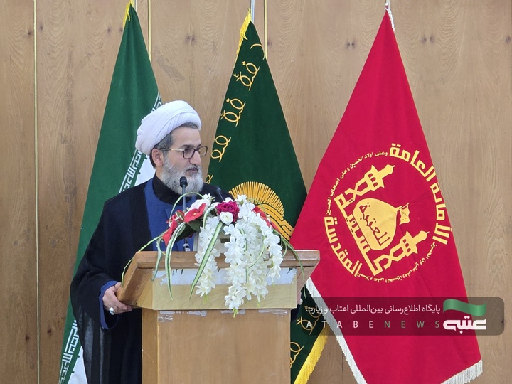 وفدُ العتبةِ الحسينيةِ المقدسة يُحيي عوائلَ الشهداء الإيرانية في مشهد