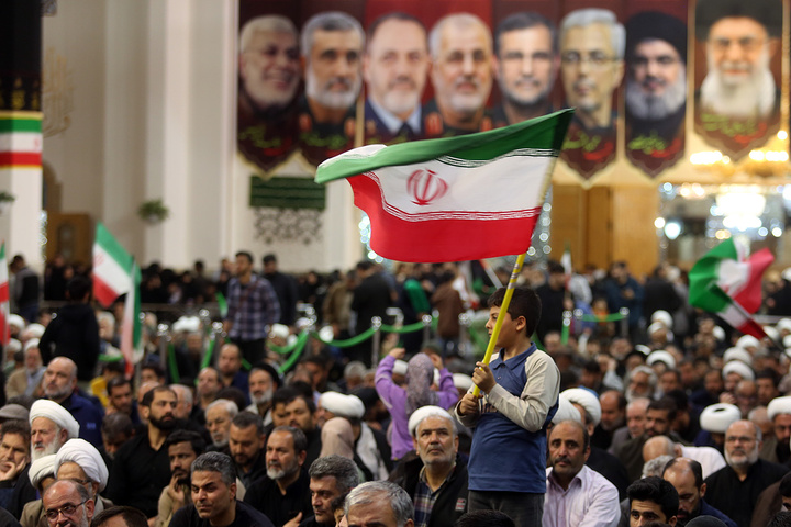 عزاداری شام اربعین امام شهید در حرم کریمه اهل بیت (س)