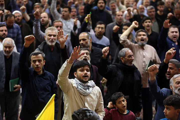 عزاداری شام اربعین امام شهید در حرم کریمه اهل بیت (س)