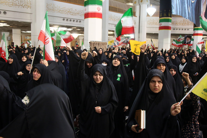 عزاداری شام اربعین امام شهید در حرم کریمه اهل بیت (س)