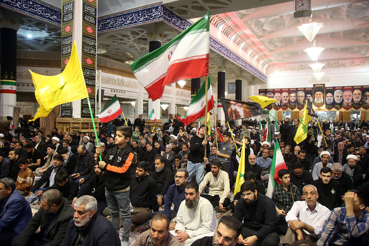 عزاداری شام اربعین امام شهید در حرم کریمه اهل بیت (س)