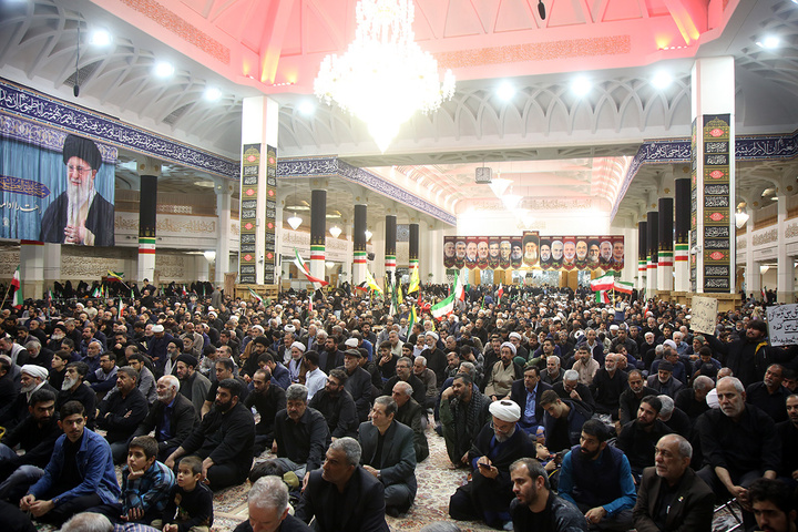 عزاداری شام اربعین امام شهید در حرم کریمه اهل بیت (س)