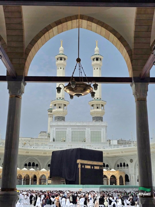 تنظیف و آماده‌سازی کعبه در مسجدالحرام