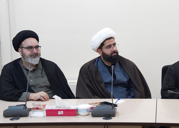 نشست ستاد بزرگداشت دهه کرامت استان قم برگزار شد