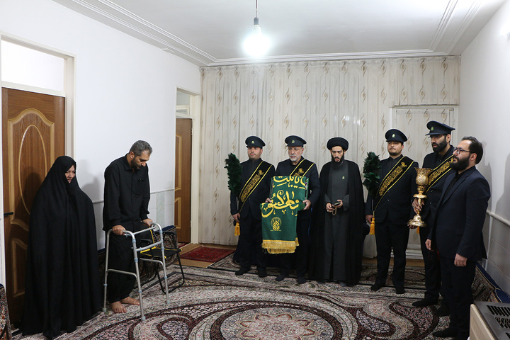 عطر حرم بانوی کرامت در منزل خانواده شهدا پیچید11