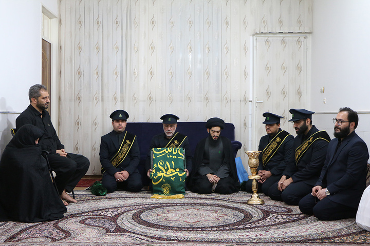 عطر حرم بانوی کرامت در منزل خانواده شهدا پیچید11