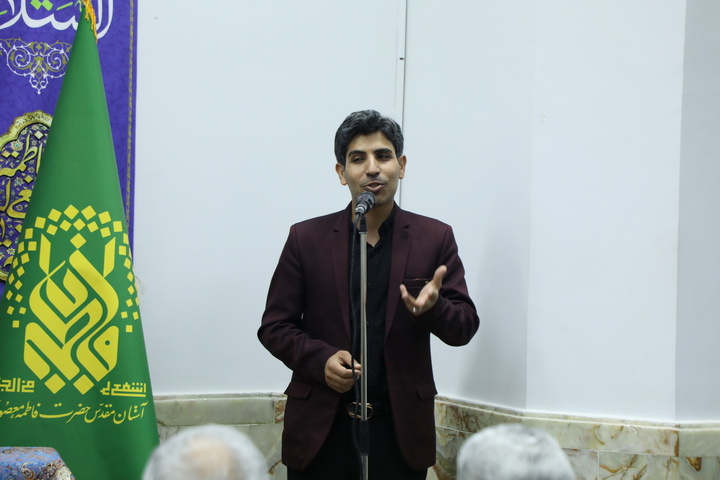 تجلیل تولیت حرم بانوی کرامت از مداحان و ذاکران در عرصه دفاع از انقلاب اسلامی همگام با مردم