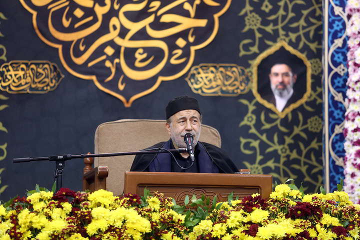 بزرگداشت سالروز هجوم رژیم ستمشاهی به مدرسه فیضیه قم در حرم بانوی کرامت