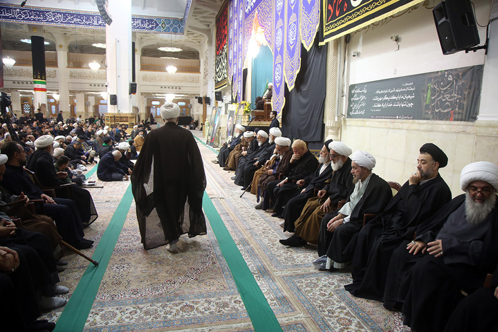 بزرگداشت سالروز هجوم رژیم ستمشاهی به مدرسه فیضیه قم در حرم بانوی کرامت