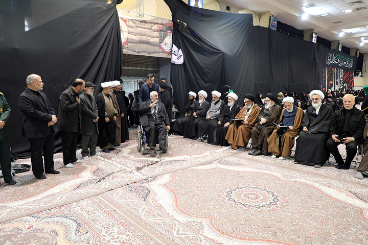 مراسم چهلم شهدای حمله آمریکا به دبیرخانه خبرگان قم