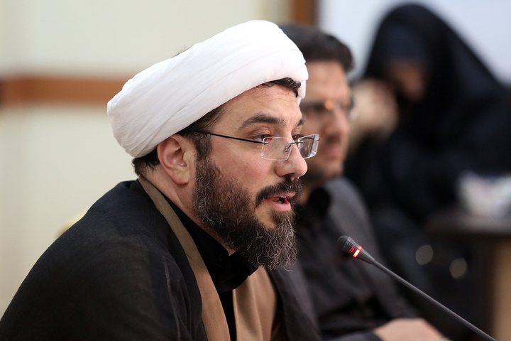 نشست خبری اعلام برنامه‌های حرم حضرت فاطمه معصومه(س) در دهه کرامت