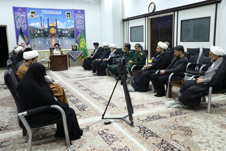 برنامه های دهه کرامت امسال رزمایش امید، وحدت، اقتدار و استقامت باشد