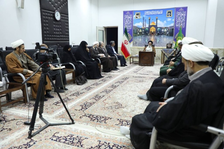 برنامه های دهه کرامت امسال رزمایش امید، وحدت، اقتدار و استقامت باشد