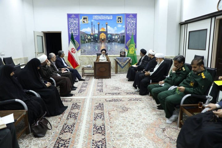 برنامه های دهه کرامت امسال رزمایش امید، وحدت، اقتدار و استقامت باشد