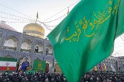 آیین «آغاز برنامه‌های دهه کرامت»؛ تجدید میثاق خادمان خورشید در آستانه میلاد بانوی کرامت