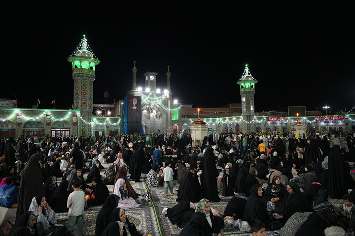 حال و هوای حرم حضرت معصومه(س) در شب میلاد ایشان