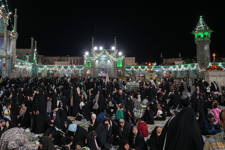 حال و هوای حرم حضرت معصومه(س) در شب میلاد ایشان
