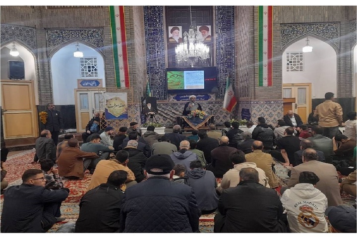 ‌می‌توان با تقویت تولید محتوا و تحلیل انتقادی، آسیب‌های فضای مجازی را کاهش داد