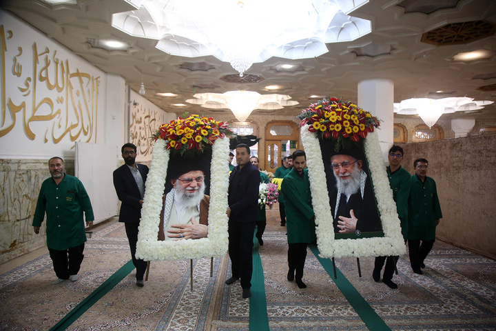 شبستان اصلی حرم مطهر بانوی کرامت غرق گل شد