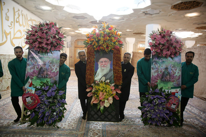 شبستان اصلی حرم مطهر بانوی کرامت غرق گل شد