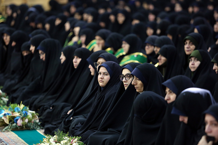 آئین خطبه‌خوانی خادمان حرم حضرت معصومه (س) و آغاز برنامه‌های دهه کرامت