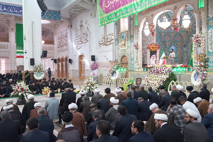 خطبه‌خوانی خادمان حرم حضرت معصومه (س) در سالروز میلاد بانوی کرامت