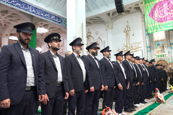 خطبه‌خوانی خادمان حرم حضرت معصومه (س) در سالروز میلاد بانوی کرامت