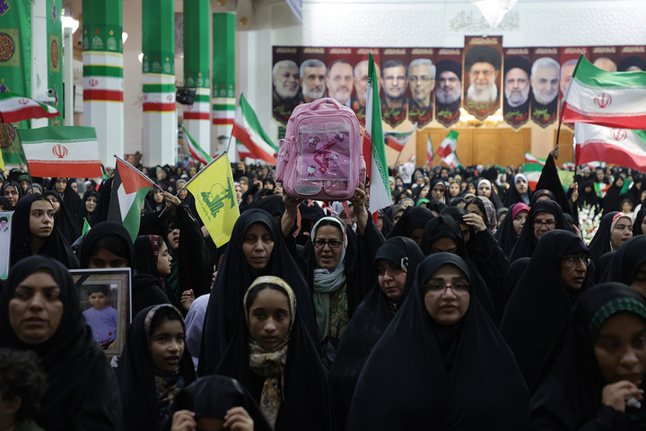 میزبانی حرم مطهر بانوی کرامت از ۷ هزار دختر در جشن «دختران ایران»