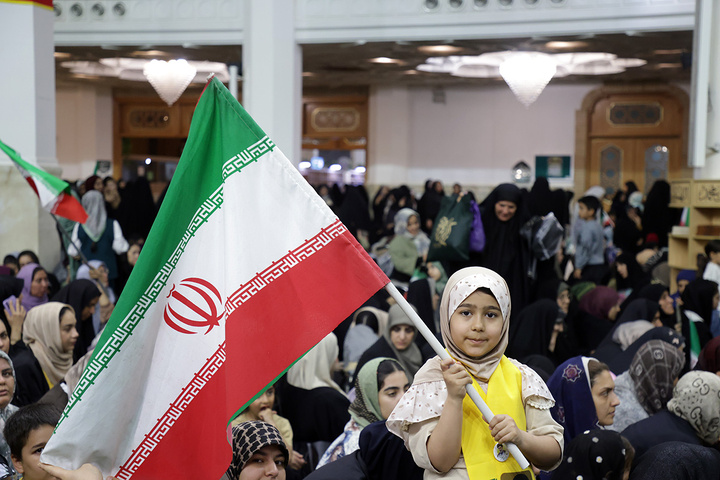 میزبانی حرم مطهر بانوی کرامت از ۷ هزار دختر در جشن «دختران ایران»