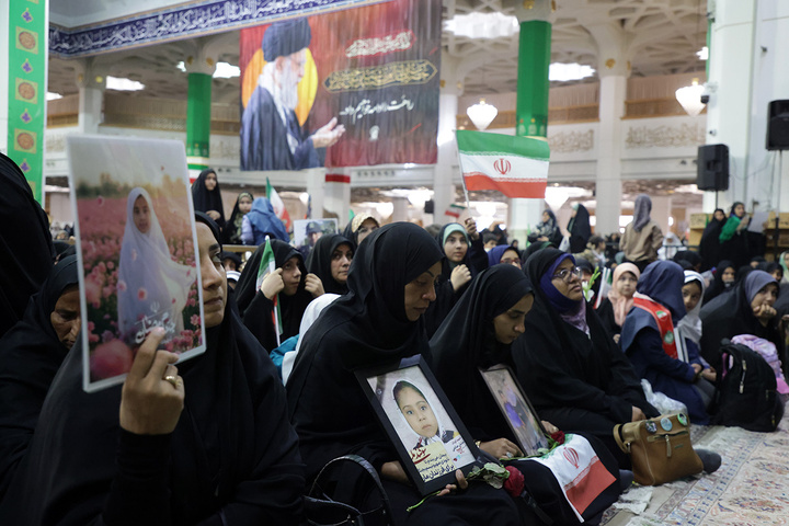 میزبانی حرم مطهر بانوی کرامت از ۷ هزار دختر در جشن «دختران ایران»