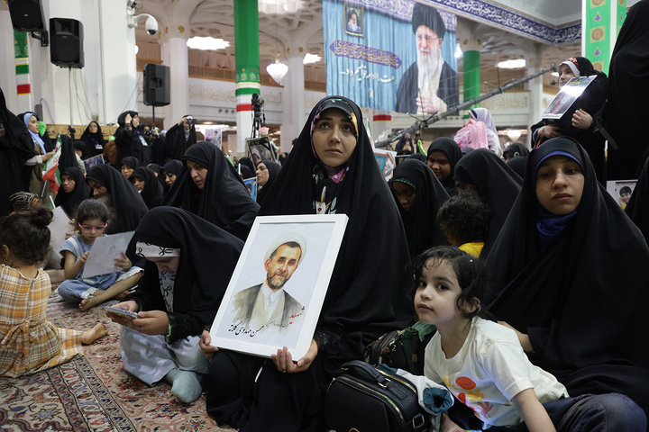 میزبانی حرم مطهر بانوی کرامت از ۷ هزار دختر در جشن «دختران ایران»