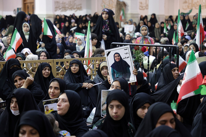 میزبانی حرم مطهر بانوی کرامت از ۷ هزار دختر در جشن «دختران ایران»
