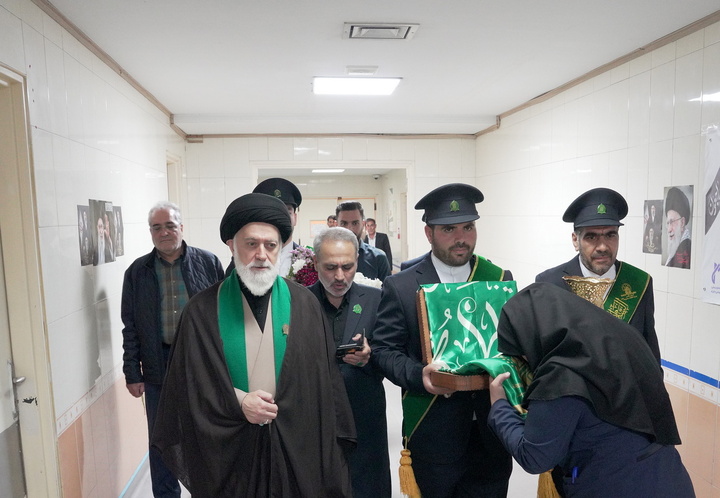 عیادت سفیران کریمه از بیماران بیمارستان شهید بهشتی قم