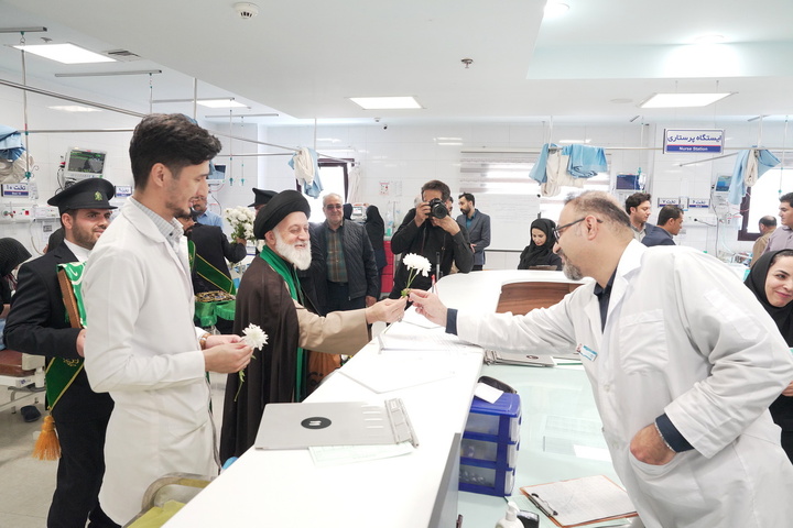 عیادت سفیران کریمه از بیماران بیمارستان شهید بهشتی قم