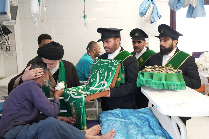 عیادت سفیران کریمه از بیماران بیمارستان شهید بهشتی قم