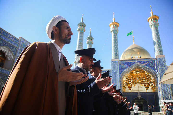 آیین خطبه‌خوانی اصحاب رسانه و کارکنان سپاه قم به مناسبت دهه کرامت