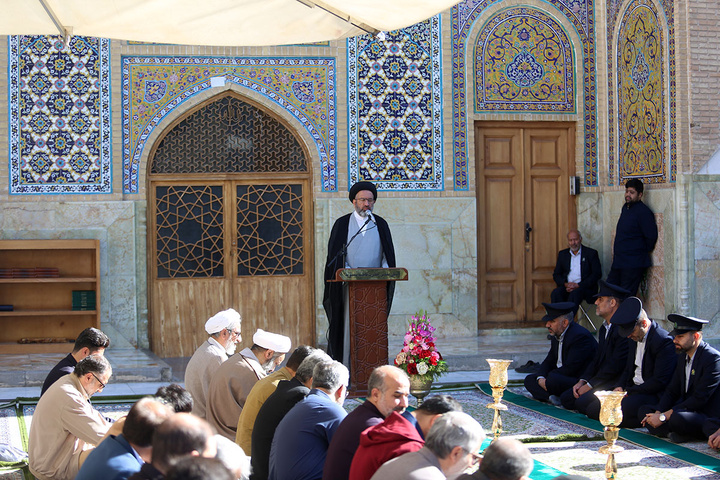 آیین خطبه‌خوانی اصحاب رسانه و کارکنان سپاه قم به مناسبت دهه کرامت